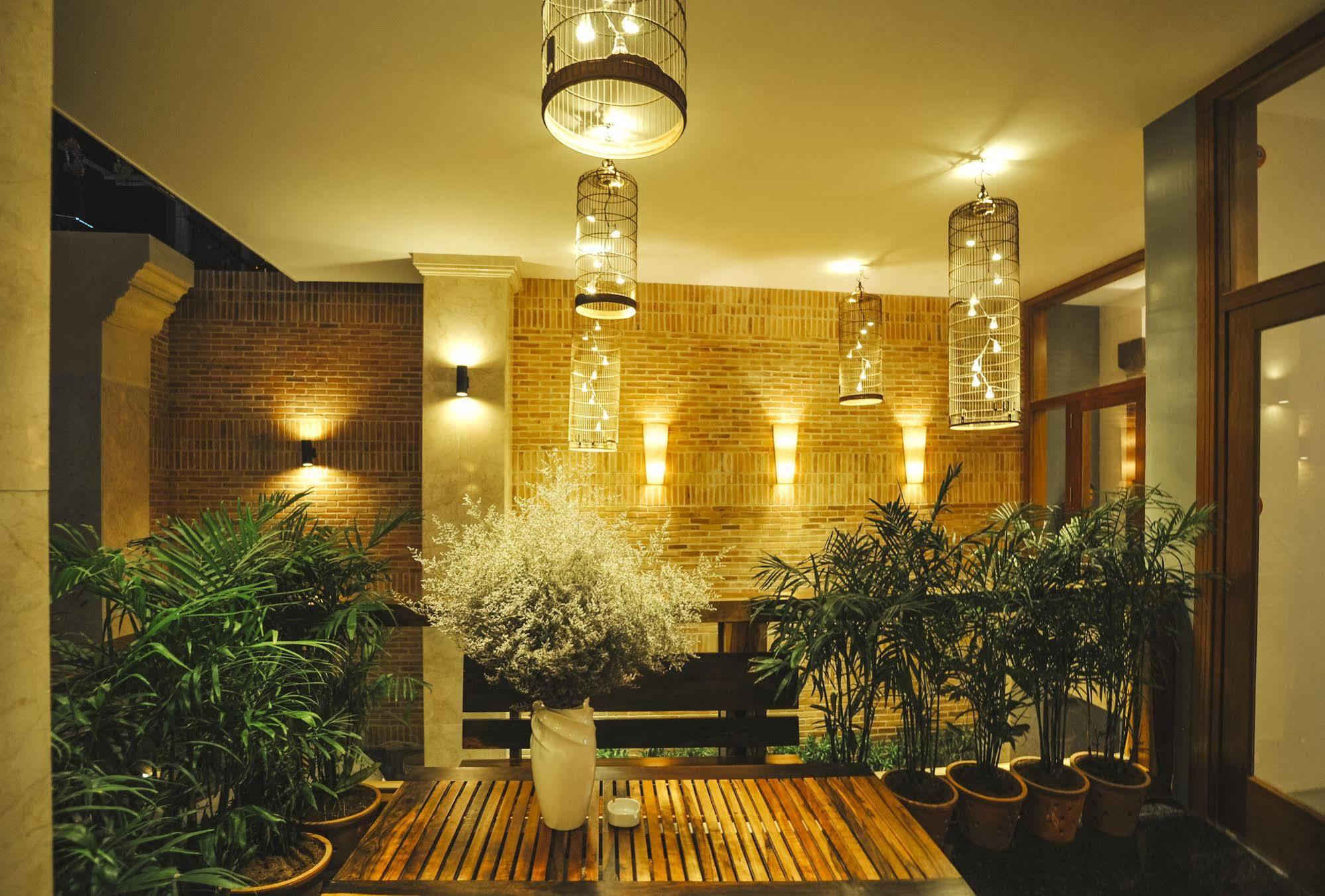Seasing Boutique Hotel Нячанг Экстерьер фото